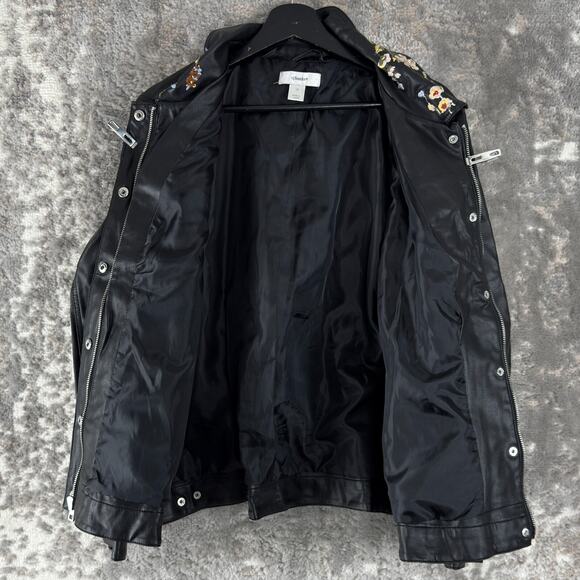 CJ Banks Plus Size 1X Moto Snap Floral Embroidered Faux Leather Jacket Black - Picture 3 of 9